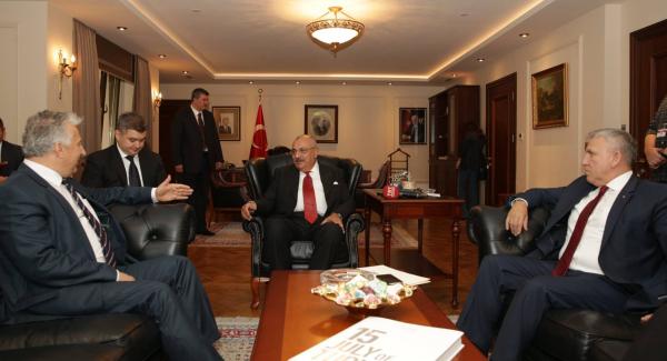 Yidirim Tugrul Türkes és Semjén Zsolt tárgyalásai